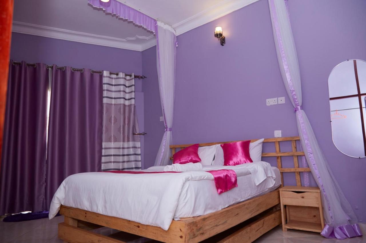 Westway Luxury Suites Mbarara Exteriér fotografie