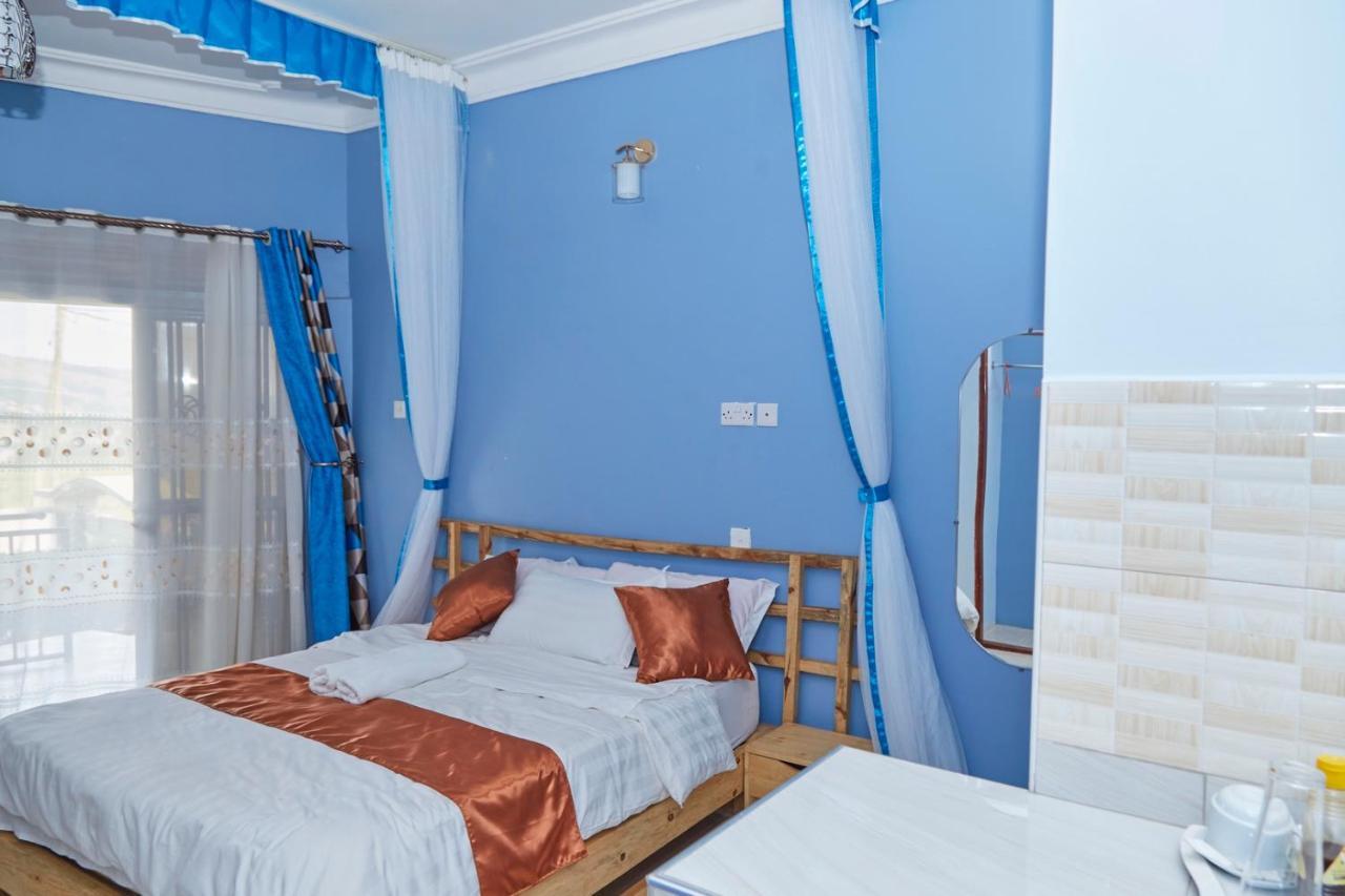 Westway Luxury Suites Mbarara Exteriér fotografie