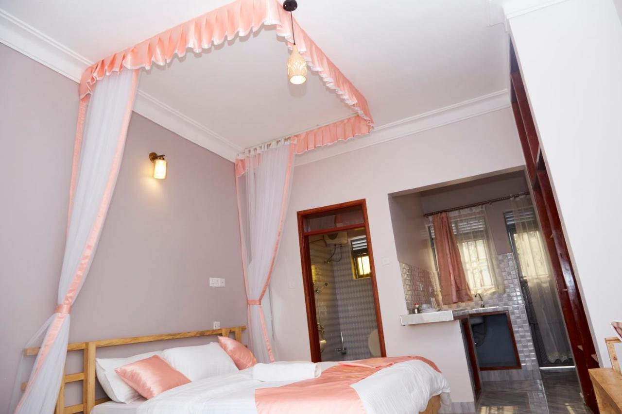 Westway Luxury Suites Mbarara Exteriér fotografie