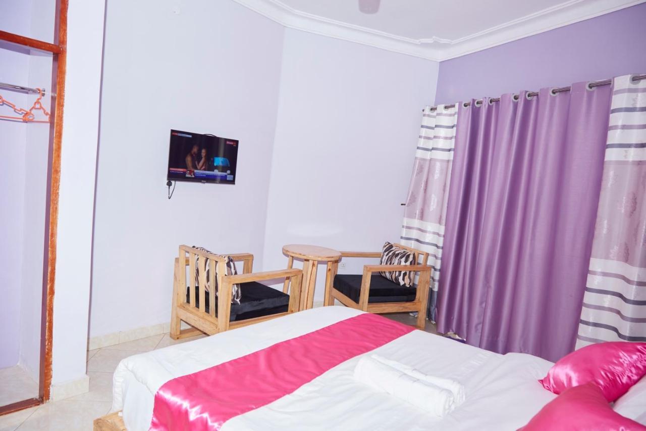 Westway Luxury Suites Mbarara Exteriér fotografie