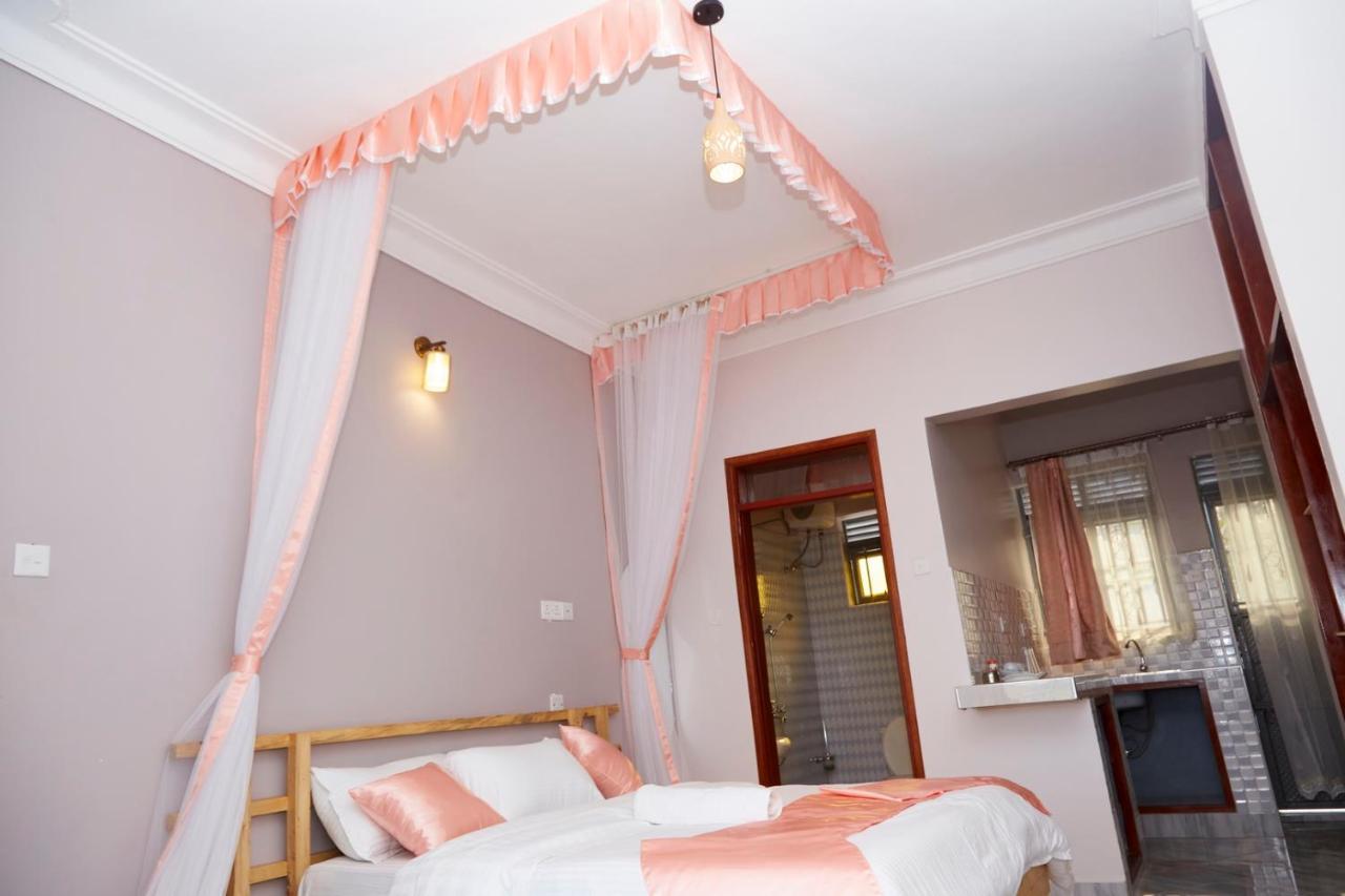 Westway Luxury Suites Mbarara Exteriér fotografie