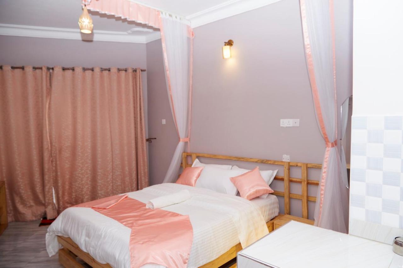 Westway Luxury Suites Mbarara Exteriér fotografie